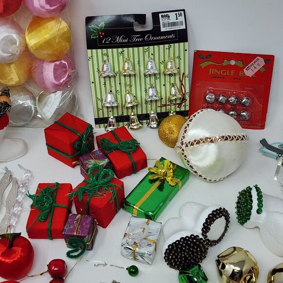 Christmas Assemblage Crafting Lot Mixed Presents Candy Cane Bells Ribbon Beads V - Picture 7 of 13